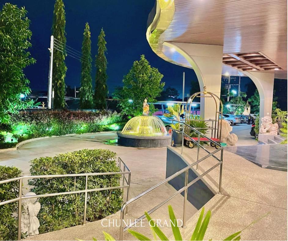 Hotel Chunlee Grand Korat Nakhonratchasima Exterior foto