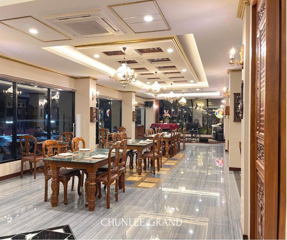 Hotel Chunlee Grand Korat Nakhonratchasima Exterior foto